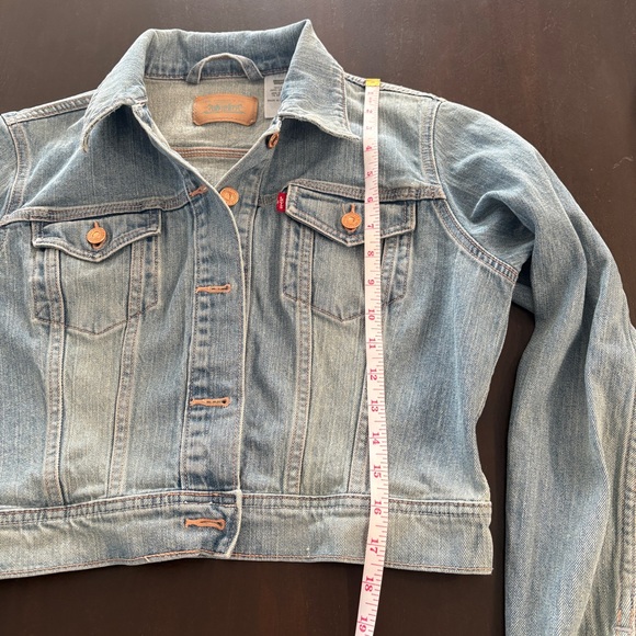 Levi’s Cropped Faded Denim Jacket L - Picture 9 of 11